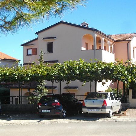 Apartments Neda - Porec South Экстерьер фото