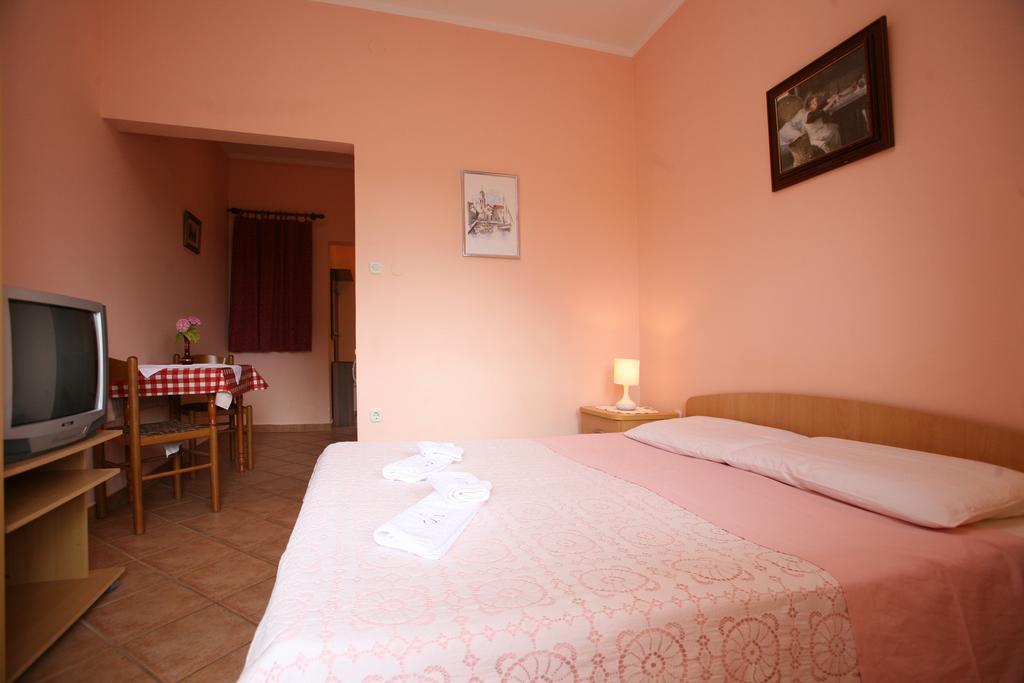 Apartments Neda - Porec South Номер фото